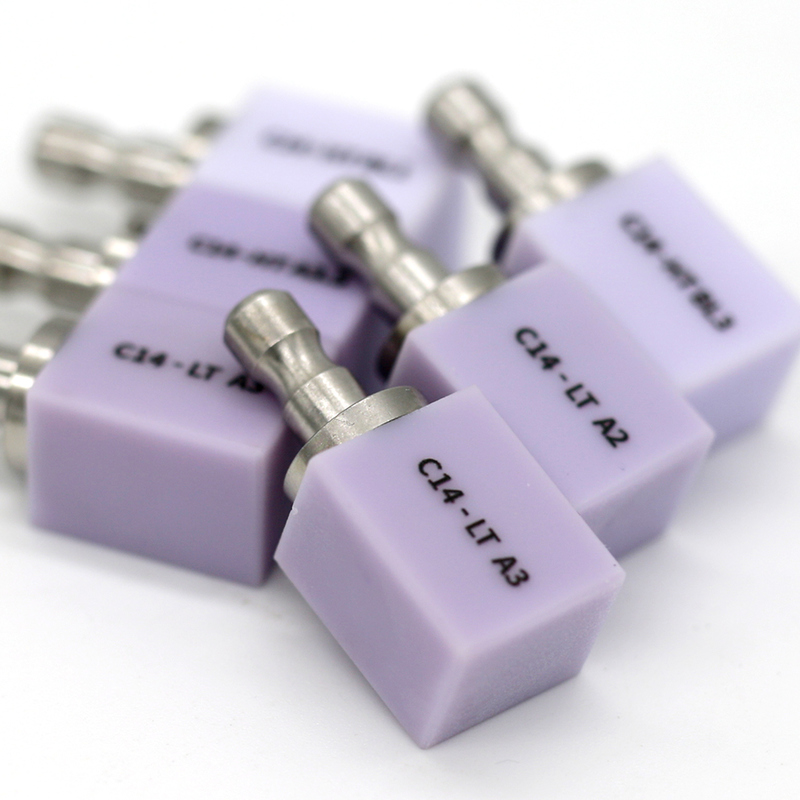 Kỹ thuật dán dính mạnh mẽ cho phục hồi răng trước bằng vật liệu gốm thủy tinh Audental